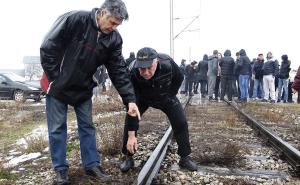 Foto: AA / Protest ogorčenih mještana nakon željezničke nesreće